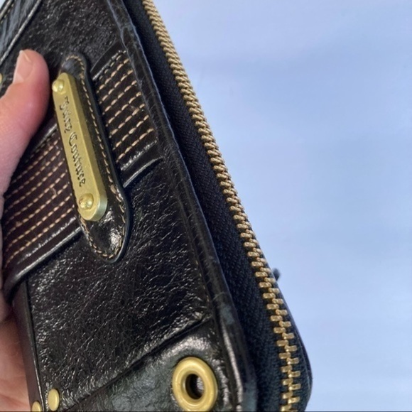 Juicy couture vintage black clutch zipper wallet